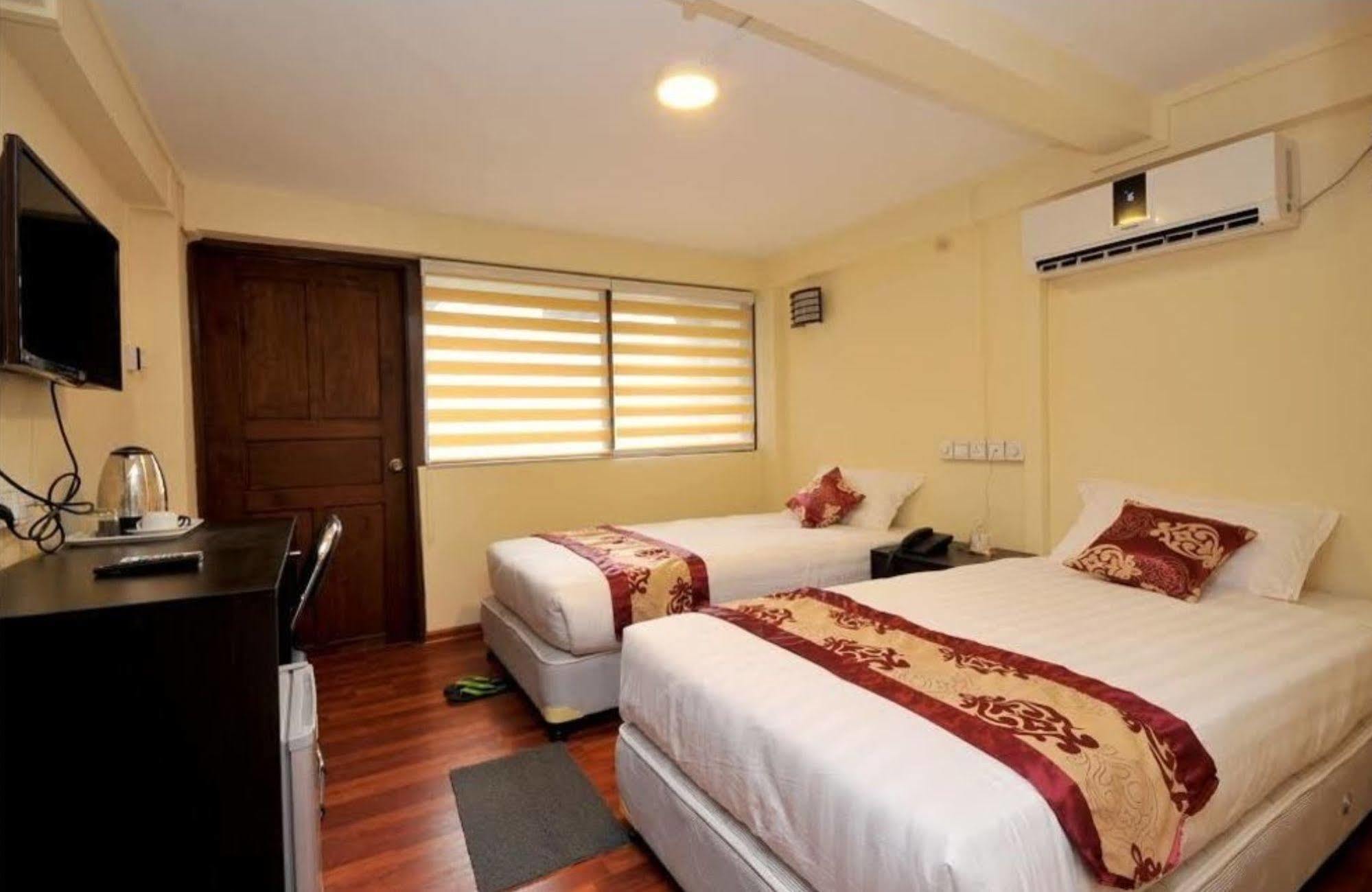 York Residence Yangon Exterior photo